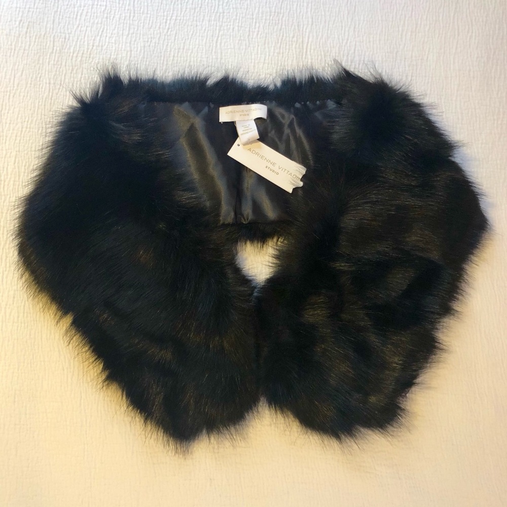 NWT Adrienne Vittadini Black Faux Fur Shawl